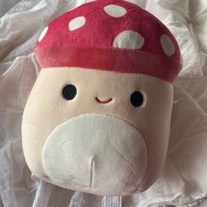 malcolm the mushroom squishmallow